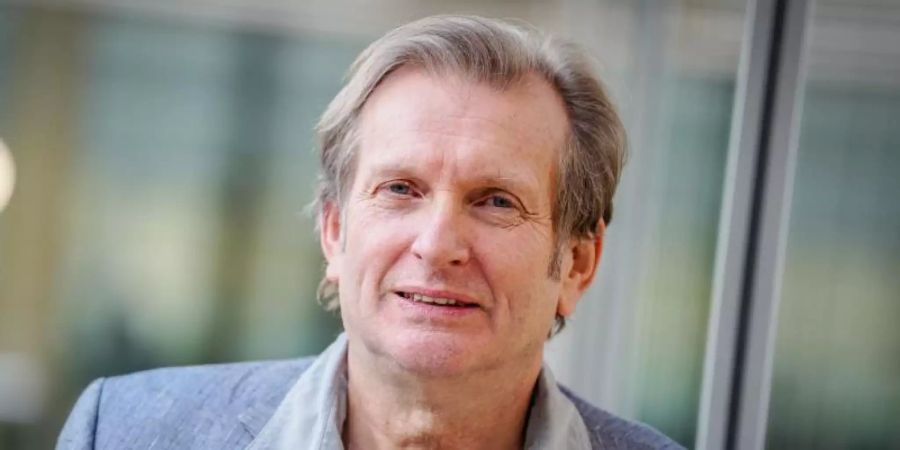 Der Kandidat der Linken für das Amt des Bundespräsidenten, Gerhard Trabert. Foto: Kay Nietfeld/dpa