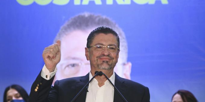 Rodrigo Chaves - Konservativer wird neuer Präsident von Costa Rica