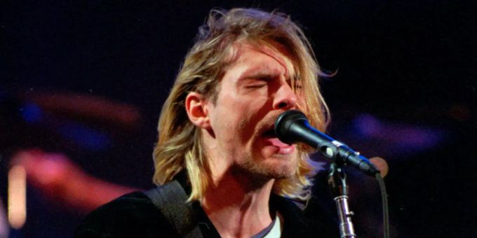 Kurt Cobain, Sänger der US-amerikanischen Kult-Rockband Nirvana, tritt mit seiner Band auf. Kurt Cobain Tod