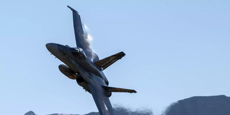 F/A-18 Bern Knall