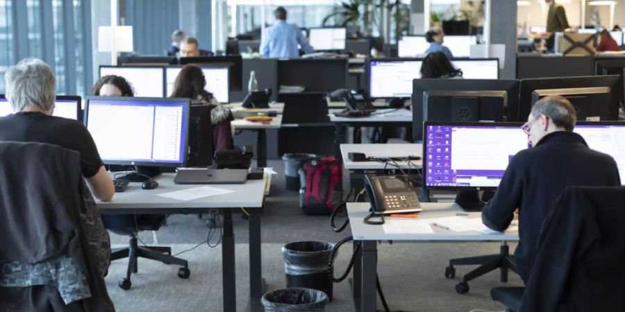 Nachrichten-Drehscheibe fürs ganze Land: Der Newsroom von Keystone-SDA in Bern.