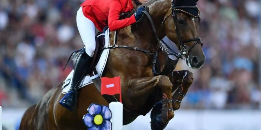 Musste zum Auftakt des Nations Cups einige Strafpunkte hinnehmen: Simone Blum auf Alice. Foto: Uwe Anspach