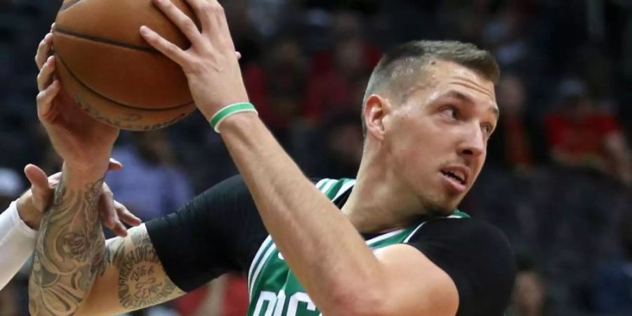 Bostons Daniel Theis gewinnt mit seinem Team erneut gegen die Indiana Pacers. Foto: John Bazemore/AP