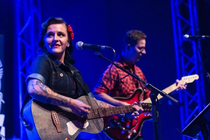 Ob «Fujiama Mama» oder «Folsom Prison Blues», Mary rockt gekonnt.