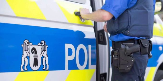 Ein Polizist der Kantonspolizei Basel-Stadt. Kantonspolizei Basel-Stadt