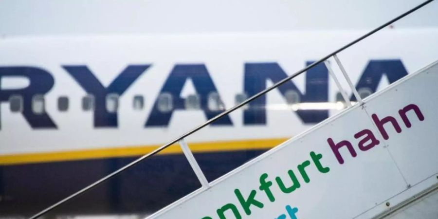 Bei Ryanair sinken die Passagierzahlen wieder. Foto: Andreas Arnold/dpa