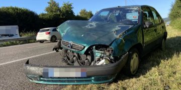 Kollision dreier Fahrzeuge