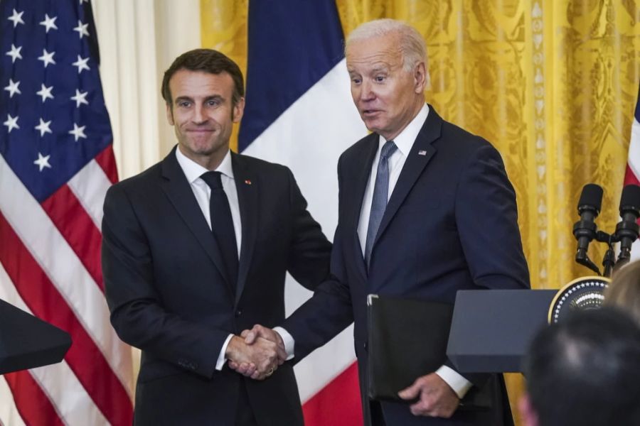 Biden Macron
