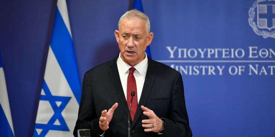 Israels Verteidigungsminister Benny Gantz während einer Pressekonferenz.