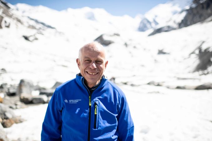 Felix Keller ist Glaziologe und Experte für Schnee und Permafrost. Engadin Felix Keller