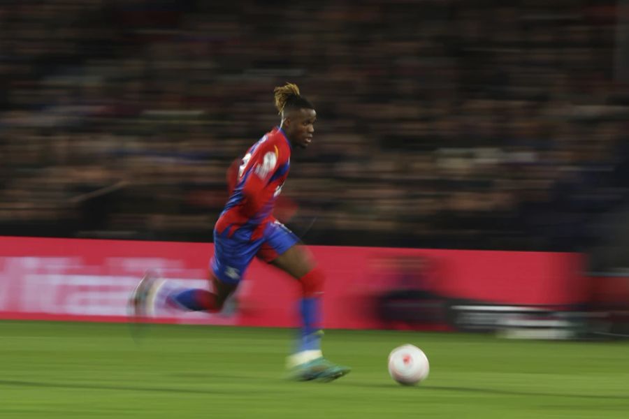 Stattdessen soll sich der Trainer eine Verpflichtung vom schnellen Palace-Flügel Wilfried Zaha wünschen.