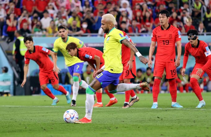 Superstar Neymar ist zurück und soll Brasilien in den Halbfinal der WM 2022 führen. WM 2022 Neymar Brasilien