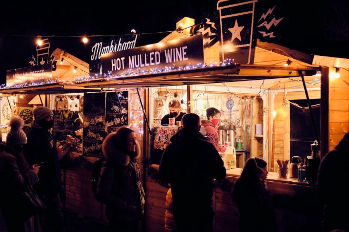Dieses Jahr erhält der klassische Glühwein Konkurrenz: Heisser Cider. Glühweinstand