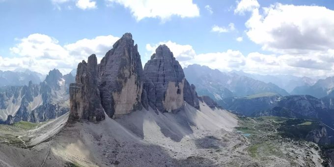 Vor dieser imposanten Kulisse in den Dolomiten fand der Drei-Zinnen-Lauf am Samstag statt. Drei-Zinnen-Lauf