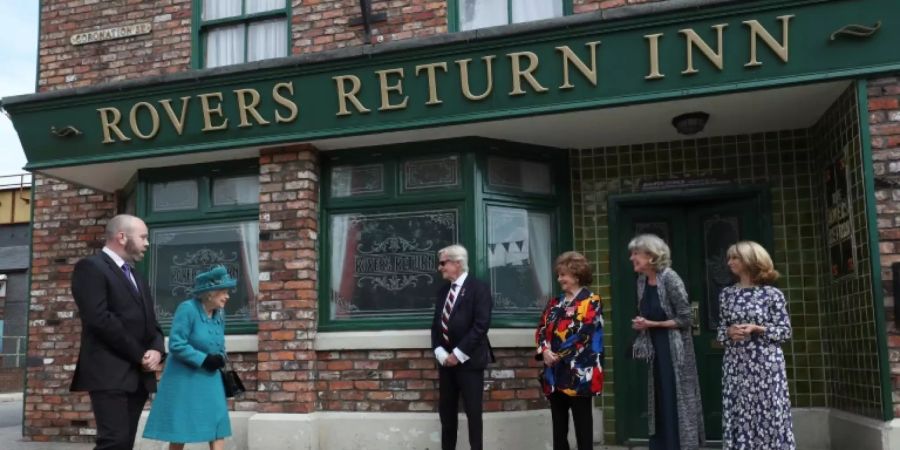 Die Queen in der «Coronation Street»