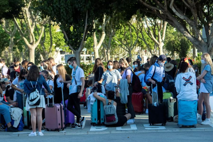 Wegen der drohenden Verschärfung der Einreisebestimmungen für Briten und Deutsche, werden derzeit auf Mallorca viele Hotel-Buchungen storniert.