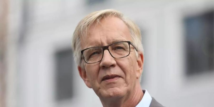 Nach Ansicht von Dietmar Bartsch sollte die Kanzlerin die Bahn anweisen, die Forderungen der GDL zu erfüllen. Foto: Danny Gohlke/dpa