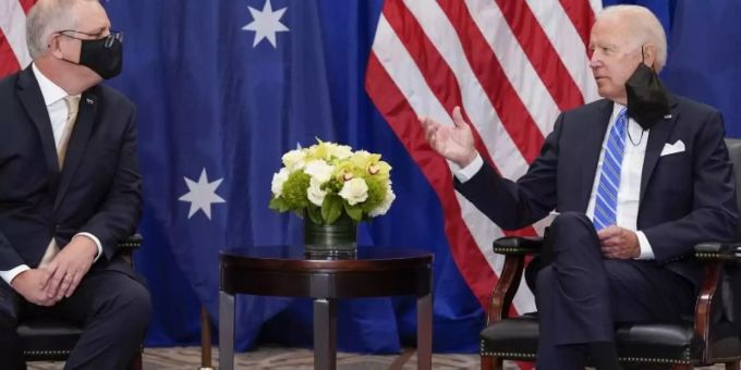 Joe Biden (r), Präsident der USA, trifft sich mit Scott Morrison, Premierminister von Australien. Foto: Evan Vucci/AP/dpa Joe Biden (r), Präsident der USA, trifft sich mit Scott Morrison, Premierminister von Australien. Foto: Evan Vucci/AP/dpa