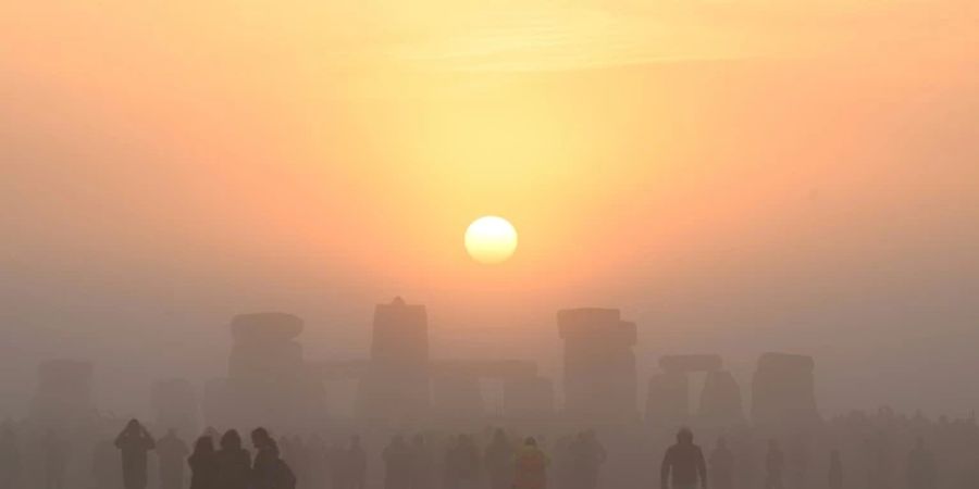 Sonnenaufgang in Stonehenge