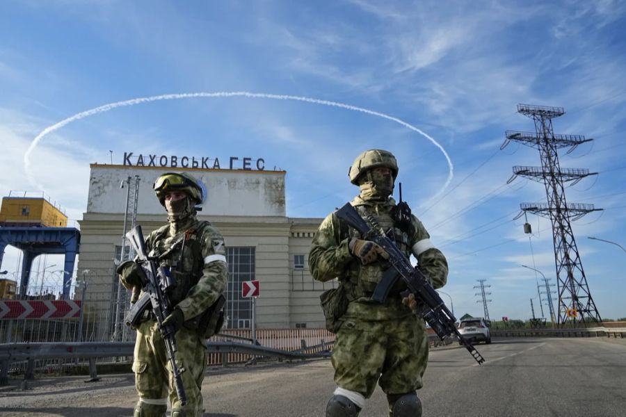 Am 20. Mai führte Russland Journalisten durch die Stadt.