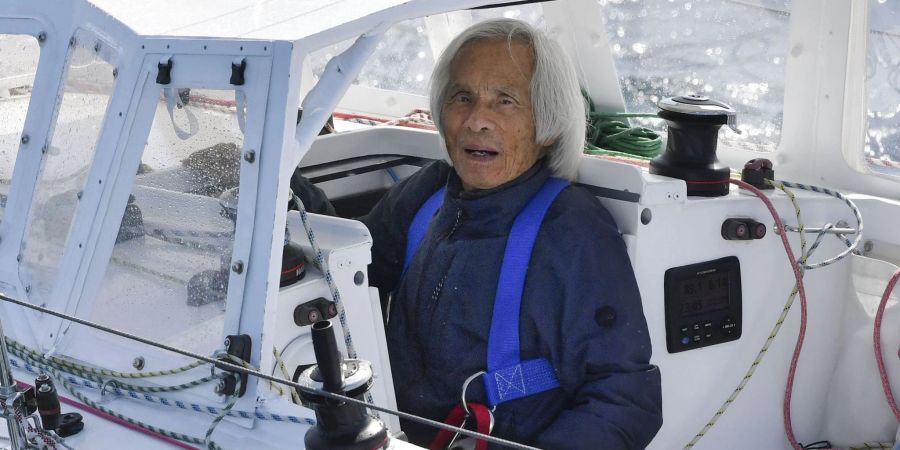 Einmal über den Pazifik: Der 83-jährige Japaner Kenichi Horie erreichte auf seiner Segeljacht Suntory Mermaid III den Kii-Kanal.