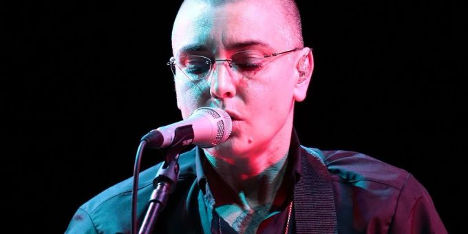 Sinéad O'Connor bei einem Auftritt in Italien. Sinéad O'Connor bei einem Auftritt in Italien.