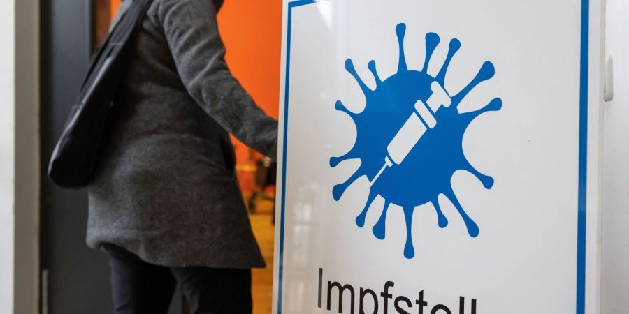 Experten warnen: Schon im Sommer könnte es eine neue Corona-Welle geben.