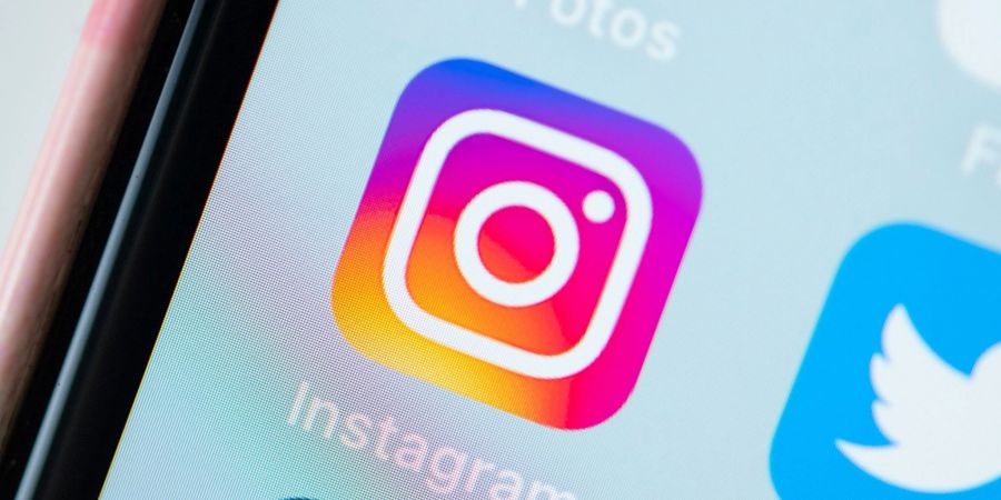 Werden auf Social Media Persönlichkeitsrechte verletzt, müssen Plattformbetreiber die Opfer weitgehend unterstützen, wie ein Urteil des Schleswig-Holsteinischen Oberlandesgerichts zeigt.