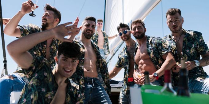 Die engsten Freunde veranstalten meist den Junggesellenabschied für den Bräutigam - und das geht auch ohne peinliche Mutproben oder derbe Scherze. Die engsten Freunde veranstalten meist den Junggesellenabschied für den Bräutigam - und das geht auch ohne peinliche Mutproben oder derbe Scherze.