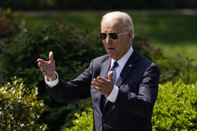 Joe Biden verkürzt 75 Haftstrafen und begnadigt 3 Personen. Biden Lightning Hockey