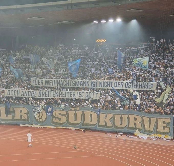 Die Südkurve vom FC Zürich hat eine klare Meinung zu André Breitenreiter. FC Zürich