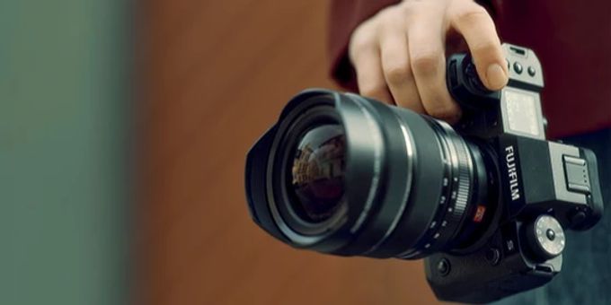 Die neue X-H2s von Fujifilm im Einsatz. Fujifilm X-H2s