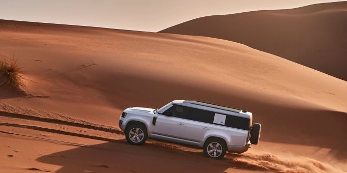 Bis zu acht Sitze - Land Rover bringt Defender als Langversion
