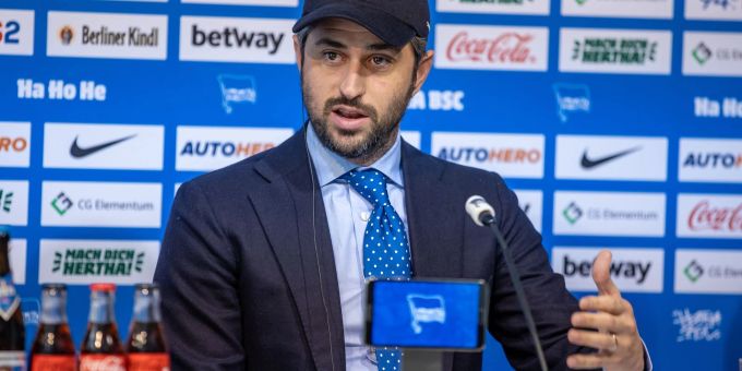 Josh Wander ist der CEO von 777 Partners. Josh Wander - FC Everton