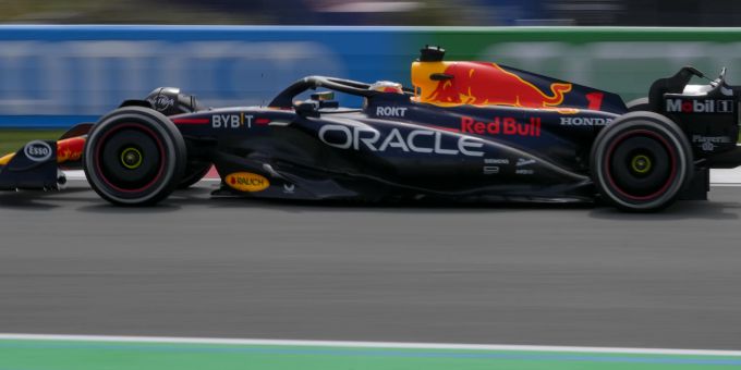 Max Verstappen beim ersten Training in Zandvoort. Formel 1 Max Verstappen