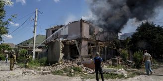 «Häuser zerstört» - Russische Luft- und Artillerieangriffe auf Cherson