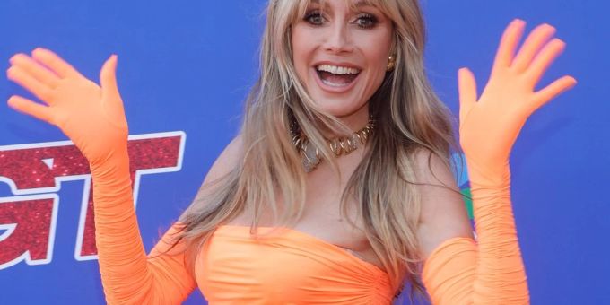 Wirbel um Heidi Klums Ernährung: Fiesen Gerüchten zufolge soll sie nur 900 Kalorien am Tag zu sich nehmen. Klum bestreitet dies vehement. heidi klum