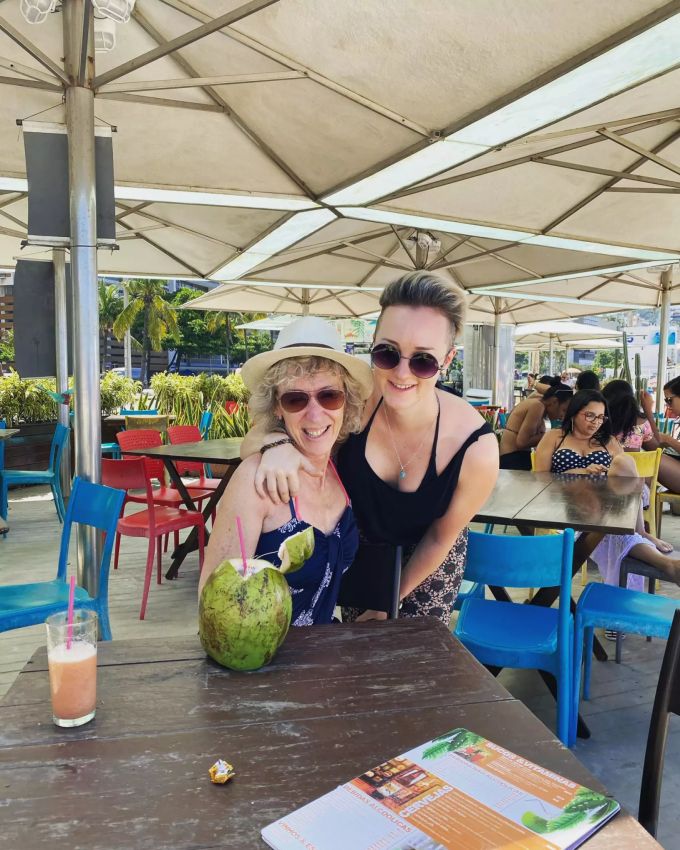 Trotz des abrupten Abbruchs konnten Sarah und ihre Mutter die Ferien in Brasilien geniessen. sarah brasilien