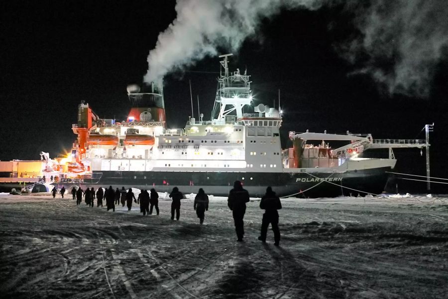 Versorgungsschiff erreicht «Polarstern»