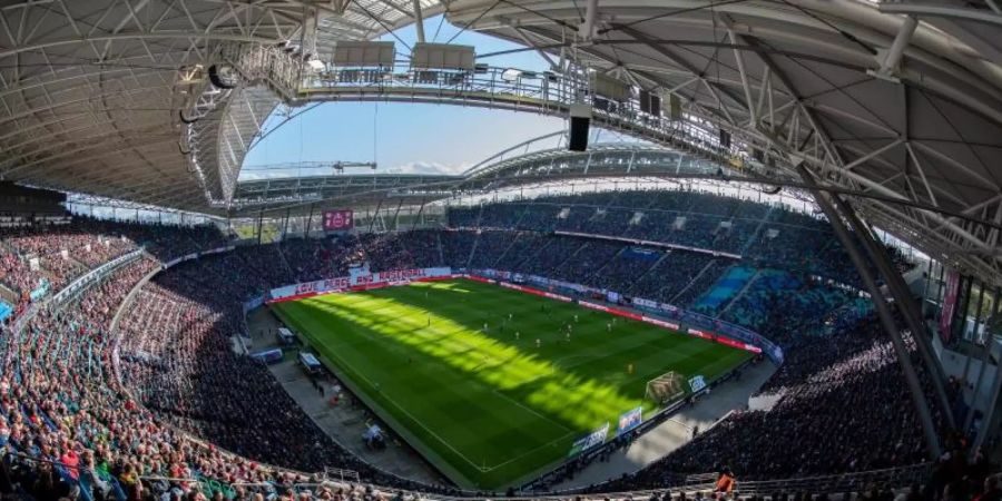 Ob das Champions-League-Spiel von RB Leipzig gegen Tottenham Hotspur ohne Zuschauer ausgetragen wird, soll am Nachmittag entschieden werden. Foto: Robert Michael/dpa-Zentralbild/dpa