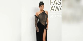 Hingucker - Kylie Jenner begeistert in glamourösem Mugler-Kleid Hingucker - Kylie Jenner begeistert in glamourösem Mugler-Kleid