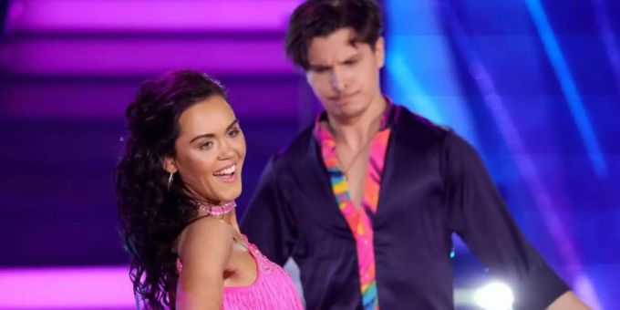 Vanessa Neigert und Alexandru Ionel dürfen beim Tanzwettbewerb «Let's Dance» nicht mehr mitmachen. Foto: Andreas Rentz/Getty Images Europe-Pool/dpa Vanessa Neigert und Alexandru Ionel dürfen beim Tanzwettbewerb «Let's Dance» nicht mehr mitmachen. Foto: Andreas Rentz/Getty Images Europe-Pool/dpa