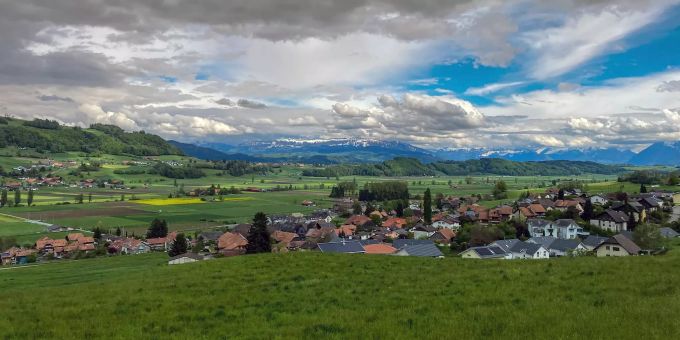 Landschaft im Gürbetal zwischen Belp und Thurnen. - Gürbetal Landschaft im Gürbetal zwischen Belp und Thurnen. - Gürbetal