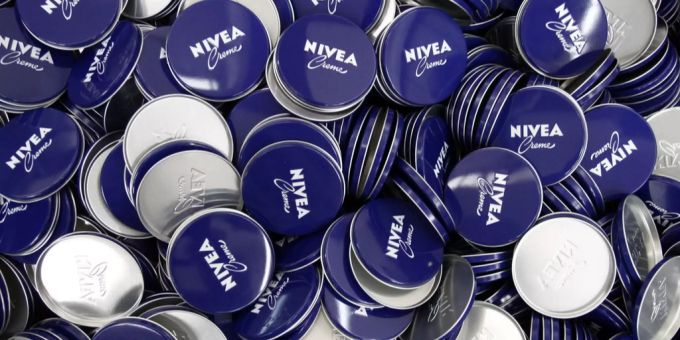Die Marke Niveau gehört zu Beiersdorf AG. Beiersdorf AG