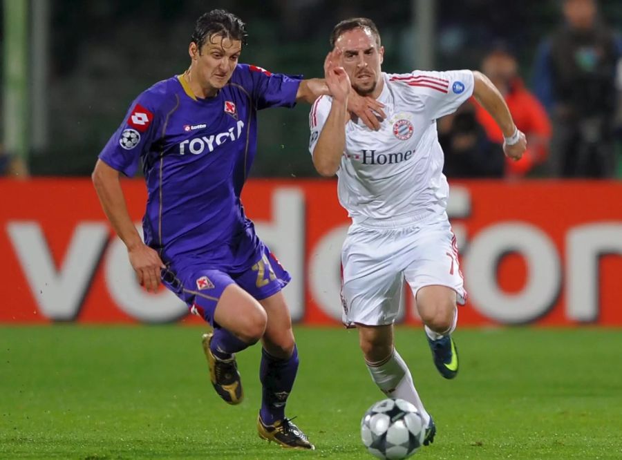 Mit der Fiorentina spielt Kuzmanovic in der Champions League.