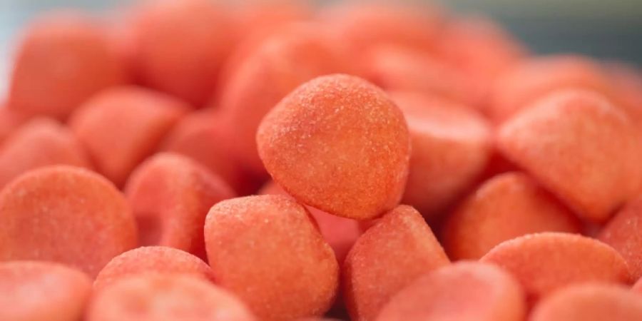 Keine Partydroge: Haribo-Erdbeeren aus Schaumzucker