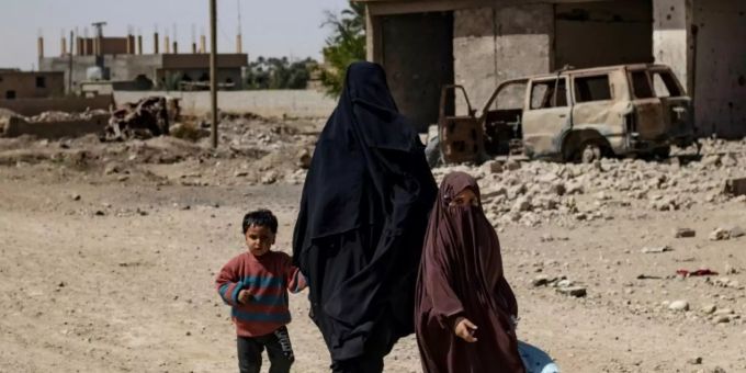 Bürger im kriegszerstörten Syrien Bürger im kriegszerstörten Syrien
