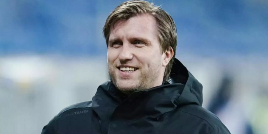 Blickt mit Leipzig dem Topspiel gegen die Bayern entgegen: Sportdirektor Markus Krösche. Foto: Uwe Anspach/dpa
