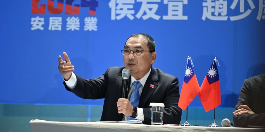 Präsidentschaftskandidat von Taiwans Kuomintang-Partei, Hou Yu-ih, setzt nach eigenen Worten auf Abschreckung, Dialog und Deeskalation.