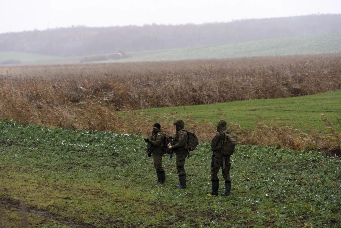 Polnische Soldaten in der Nähe der Grenze zur Ukraine. Polen